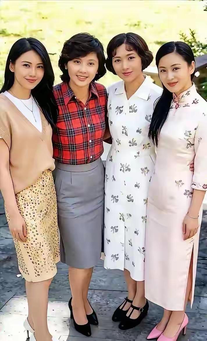 当时的四大古装美女，放到现在也是能排上名次的！我最喜欢黎姿！