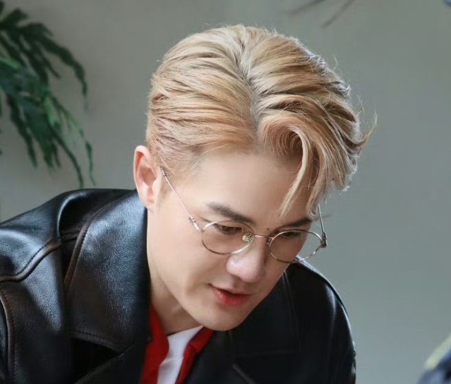 吴克群这一次他要火了传来了不一般的好消息，居然得到了全国人大代表曾力群的高度评