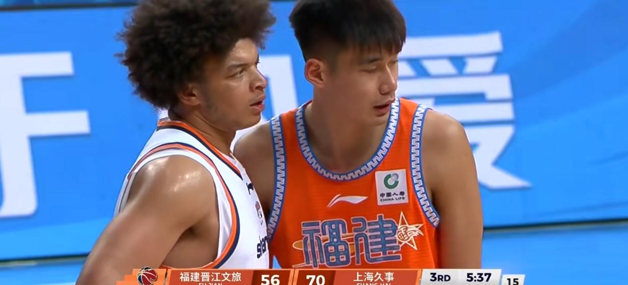 1月23日晚这场CBA常规赛，上海队以110：80大胜福建队，拿下4连胜。上海队