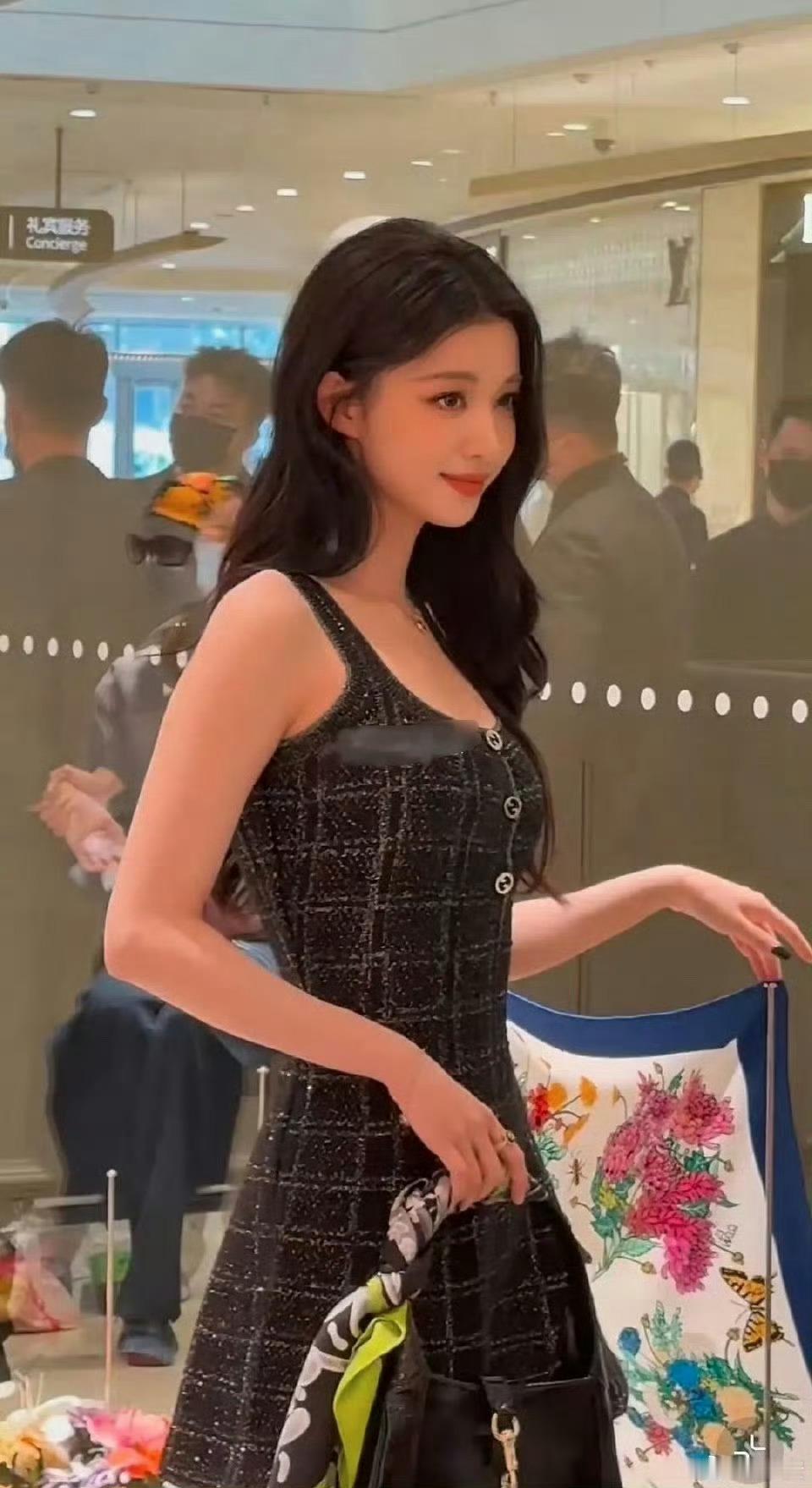 田曦薇王楚然好美不愧是gucci严选