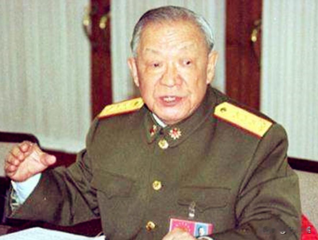 1955年迟浩田是什么军衔？他自报大尉，上级却并没有批准。因为他当时担任了团政治