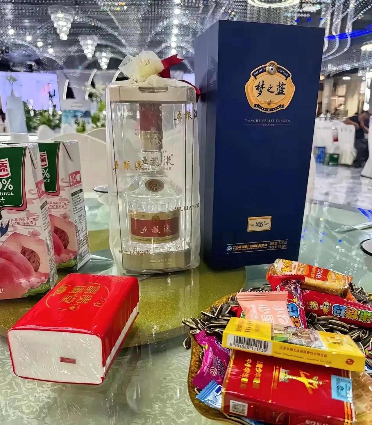 现在婚宴的标准都这么高了吗？昨天，我帮同事的孩子记账，体验了一场高规格的