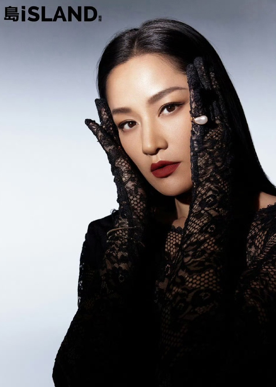 笑晕瞿颖翻红了，工作多得接不过来，现在的爆剧红利甚至不如papi酱的一期采访哈哈