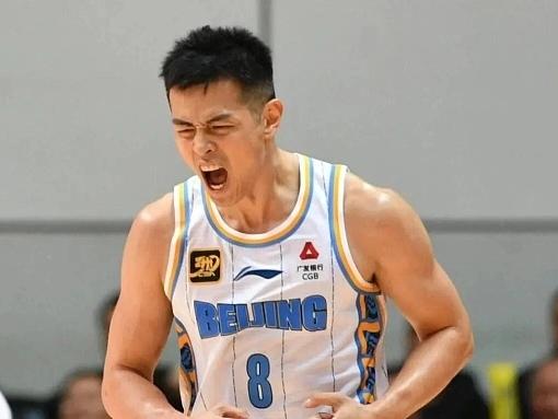 CBA最新消息：据知名篮球记者宋翔报道，相关方面表示，NBL长沙队与方硕已经达成