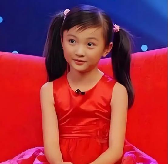 张艺谋这辈子最耿耿于怀、当众认栽的后悔事，就是2008年奥运会用了林妙可。他曾不