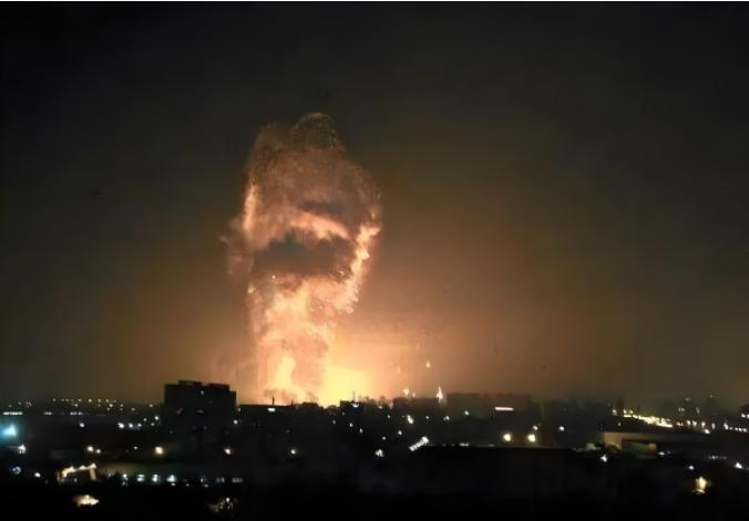 “榛树”一击捅破欧洲能源命脉：高超音速导弹改写战争规则，俄罗斯撕破脸直击命门