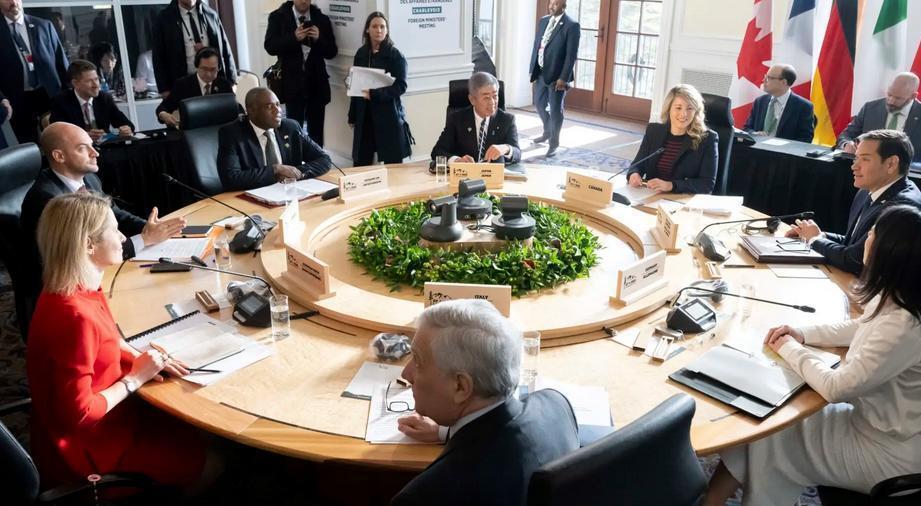 G2达成协议令欧盟错愕，世界长期稳定给小国一种错觉：觉得自己也坐在餐桌旁！国