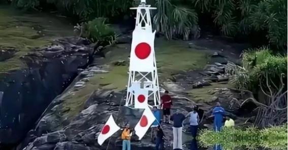 钓鱼岛上的灯塔，为什么中日闹得再凶我们也不拆？不是不敢，是不能！一旦拆了那座塔，