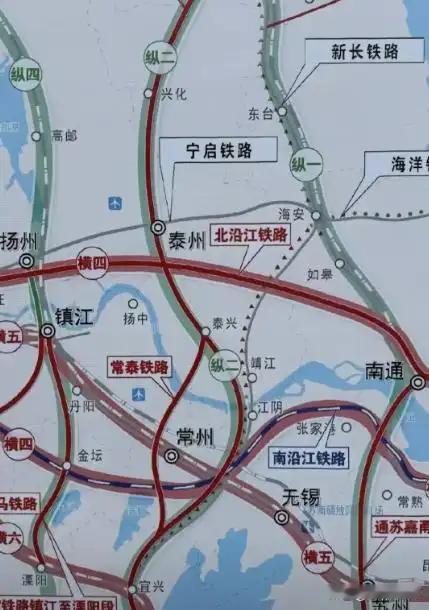 苏南与苏北之间的铁路联系现在缺常州与泰州之间的常泰城际铁路了，当初盐宜高铁规划时