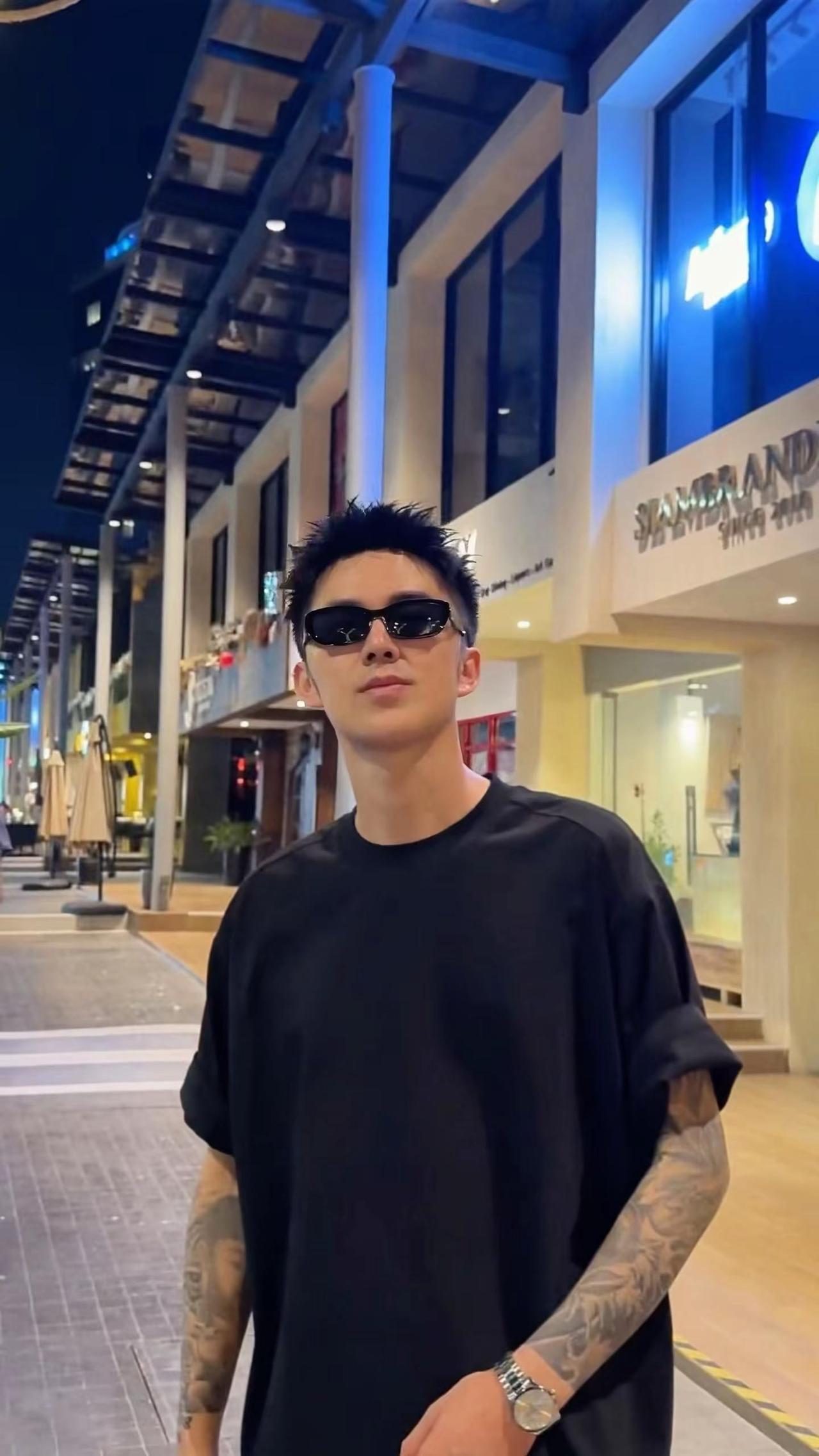 别因为纹身而讨厌我