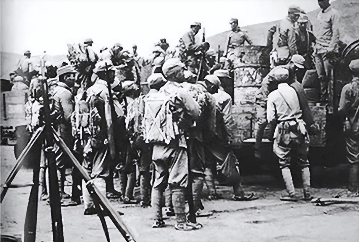 359旅到东北水土不服，成二线部队，显得“拉垮”，换掉军事主官1945年5月