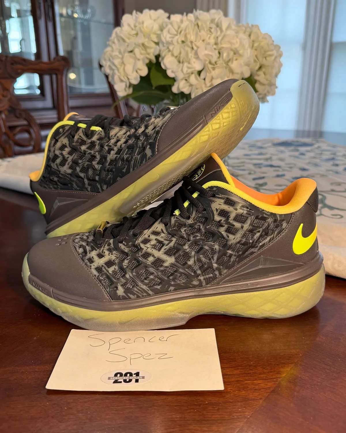 NikeKobe3LowProtro“EYBL”PE有一个耐克青