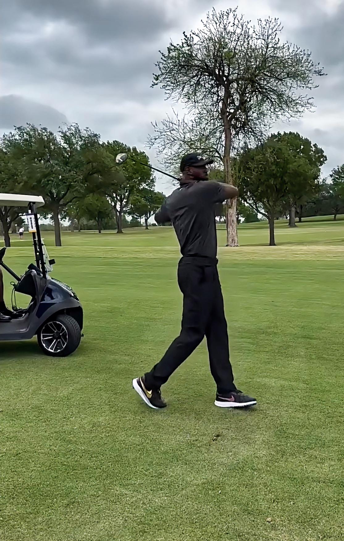 湖人本赛季谈不上天塌了，影响在今夏！如果还有什么比东契奇报销更糟的事情，那就