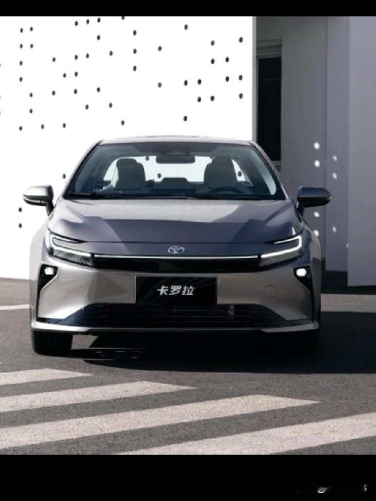 年底的快乐，是卡罗拉给的。一汽丰田2026款卡罗拉，它采用了丰田品牌最新的“鲨鱼