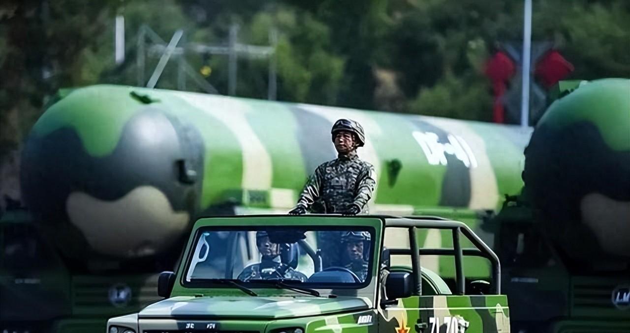 东风41的账本有多吓人，发射一次烧光小国军费，按下按钮毁掉多少未来。东风41从