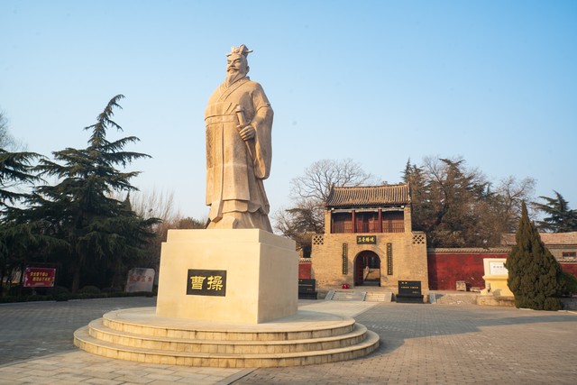 曹操：三国第一“狠人”，他到底是奸雄还是英雄