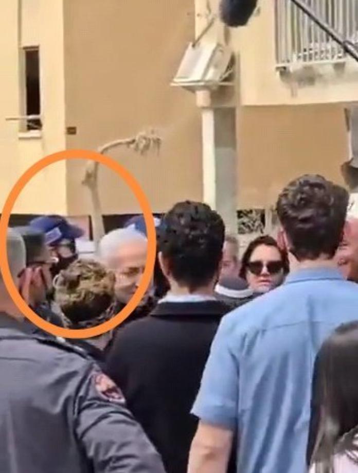 哎，这是真实的内坦尼亚胡，确定是本人，不是替身，也不是AI。不过，虽然内塔