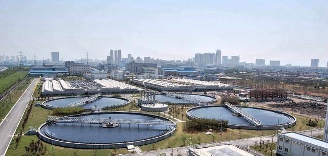 北京每天5700吨粪便，根本没运出五环，它们去了哪？你冲走的不是垃圾，而是城市下