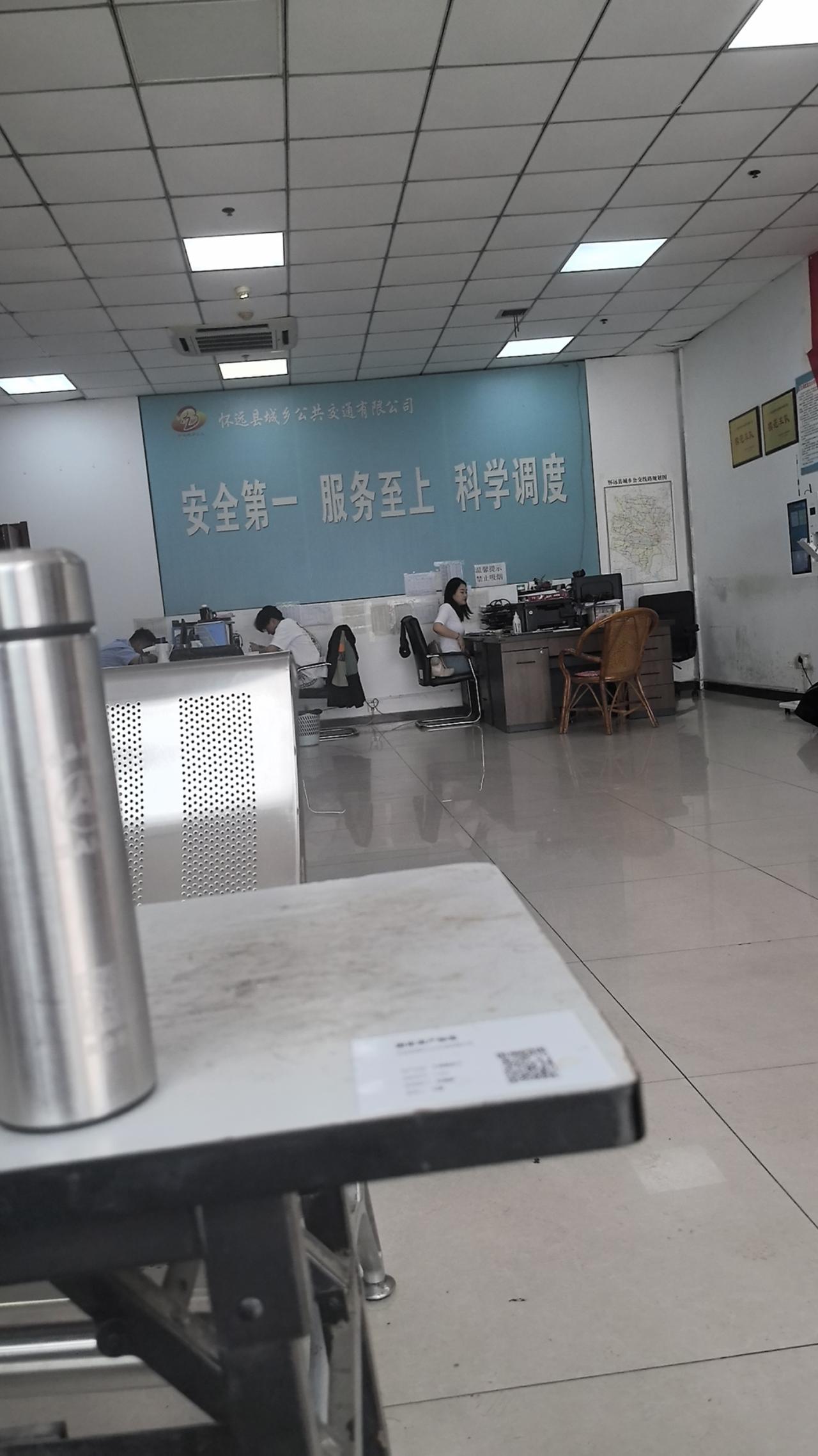 起早赶晚集，本来从合肥出发，下午出门都来得及，因为离蚌埠近，所以蚌埠有机场了，肯