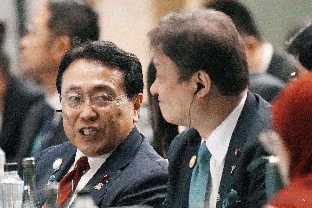 高市早苗的人，悄悄来中国了。就是这位一边支持对抗中国、一边在台湾问题上放话的日