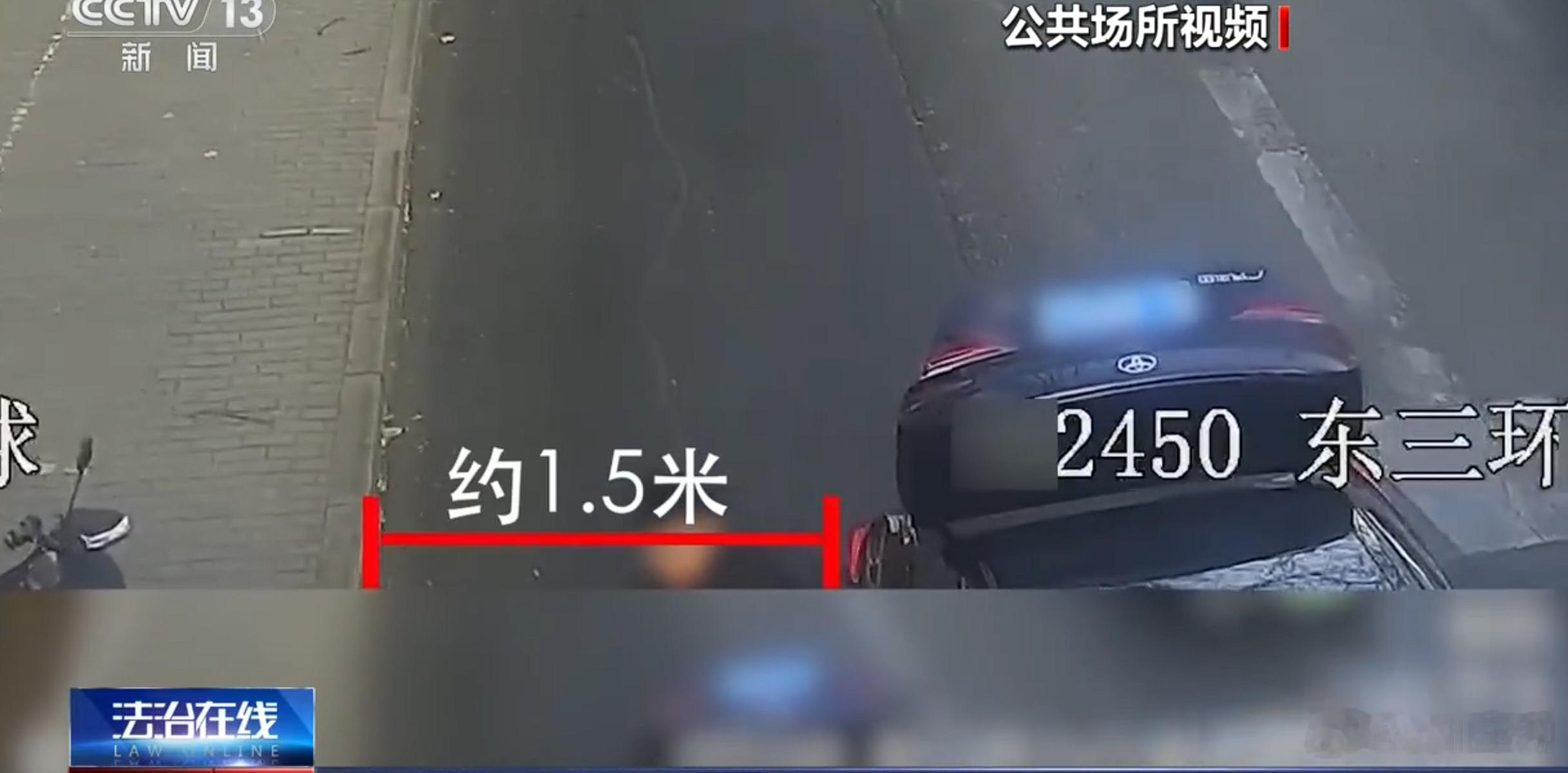 网约车乘客开门致人死亡司机获刑后排乘客下车，车门撞倒电瓶车，电瓶车驾驶员死亡，