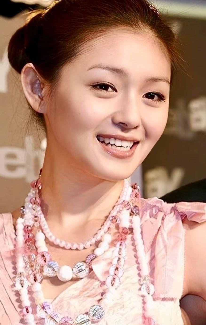 之前很多人都说大S嫁进豪门就是为了躺平、想当懒虫，其实根本不是这样。大S和