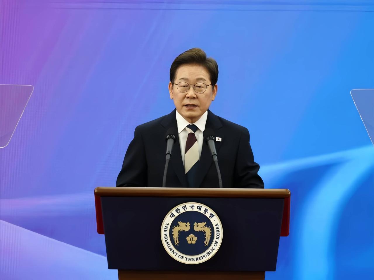 韩国总统李在明指示，对国家队射箭选手张彩焕在社交媒体上发布仇中的不当言论立即予以