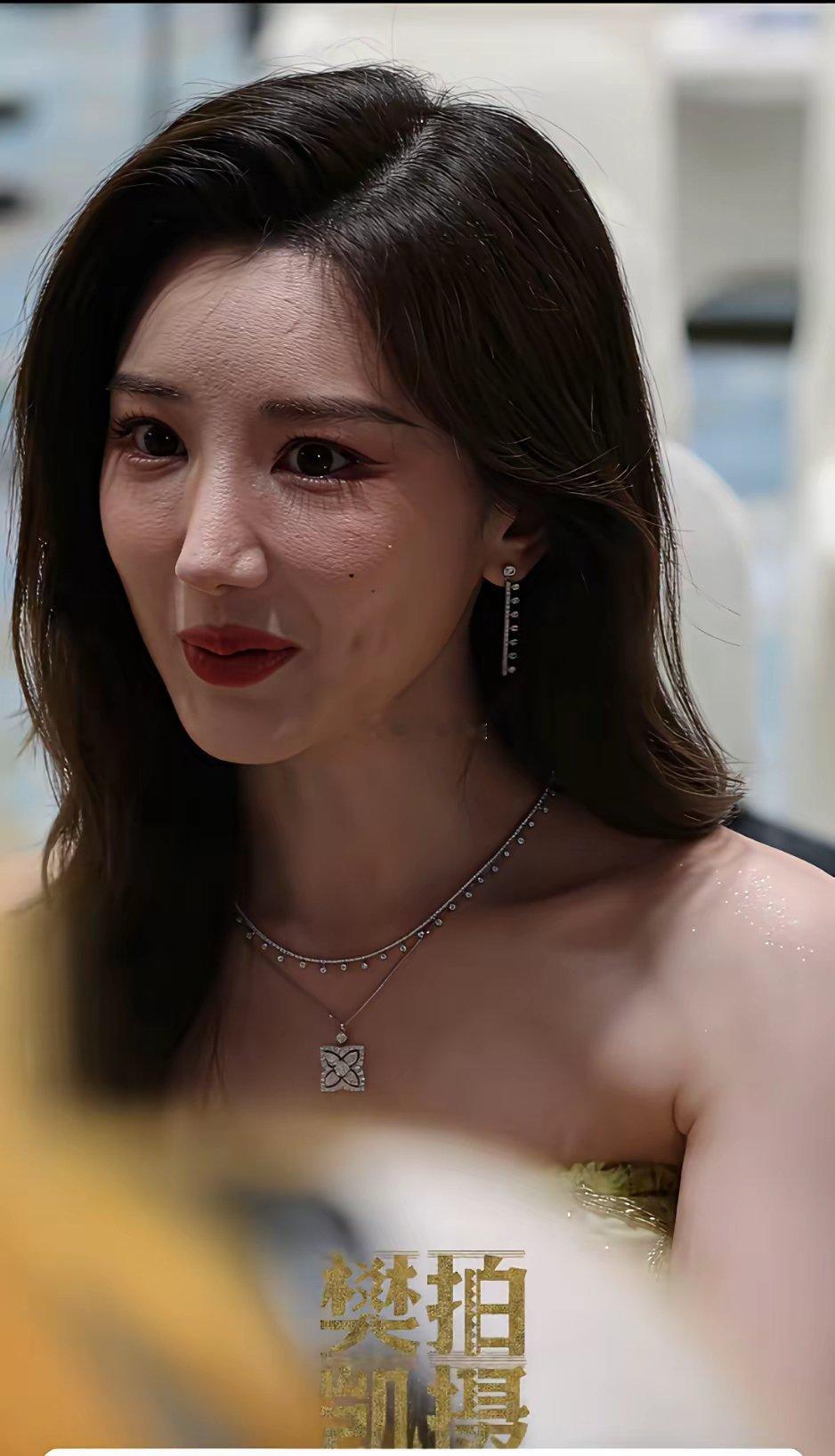 毛晓彤，曾经的瑛贵人也老了……