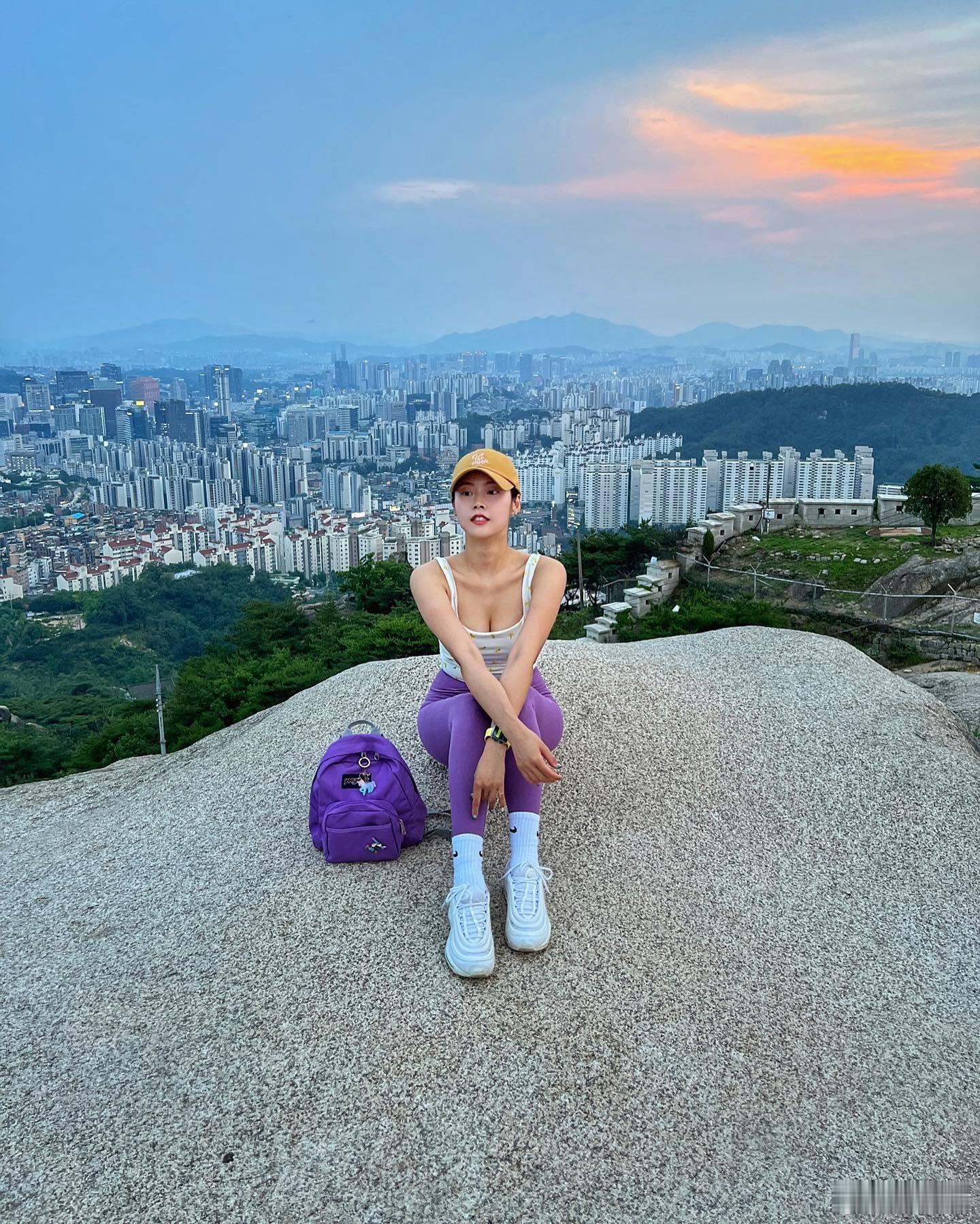 穿什么不重要，重要的是爬山户外运动徒步​​​