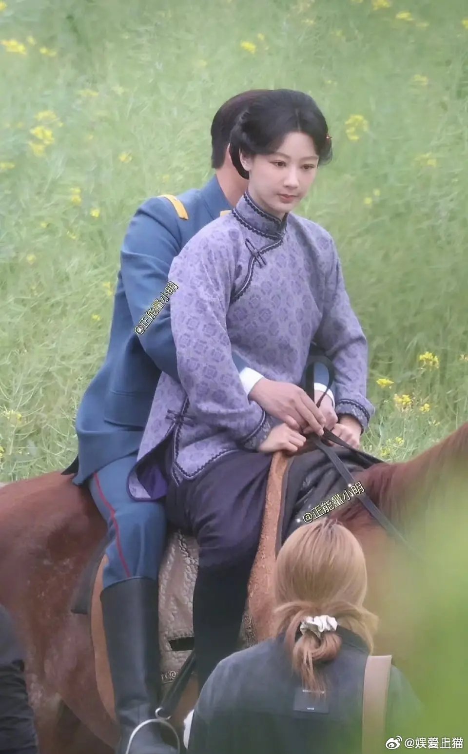 欧豪和杨紫路透图，俩人状态都不好啊