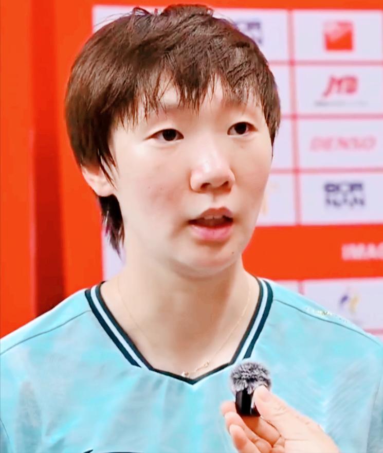 团体赛王曼昱赢张本美和艰难，单打为何4:1轻松获胜？最新采访，鳗鱼把这事说明白