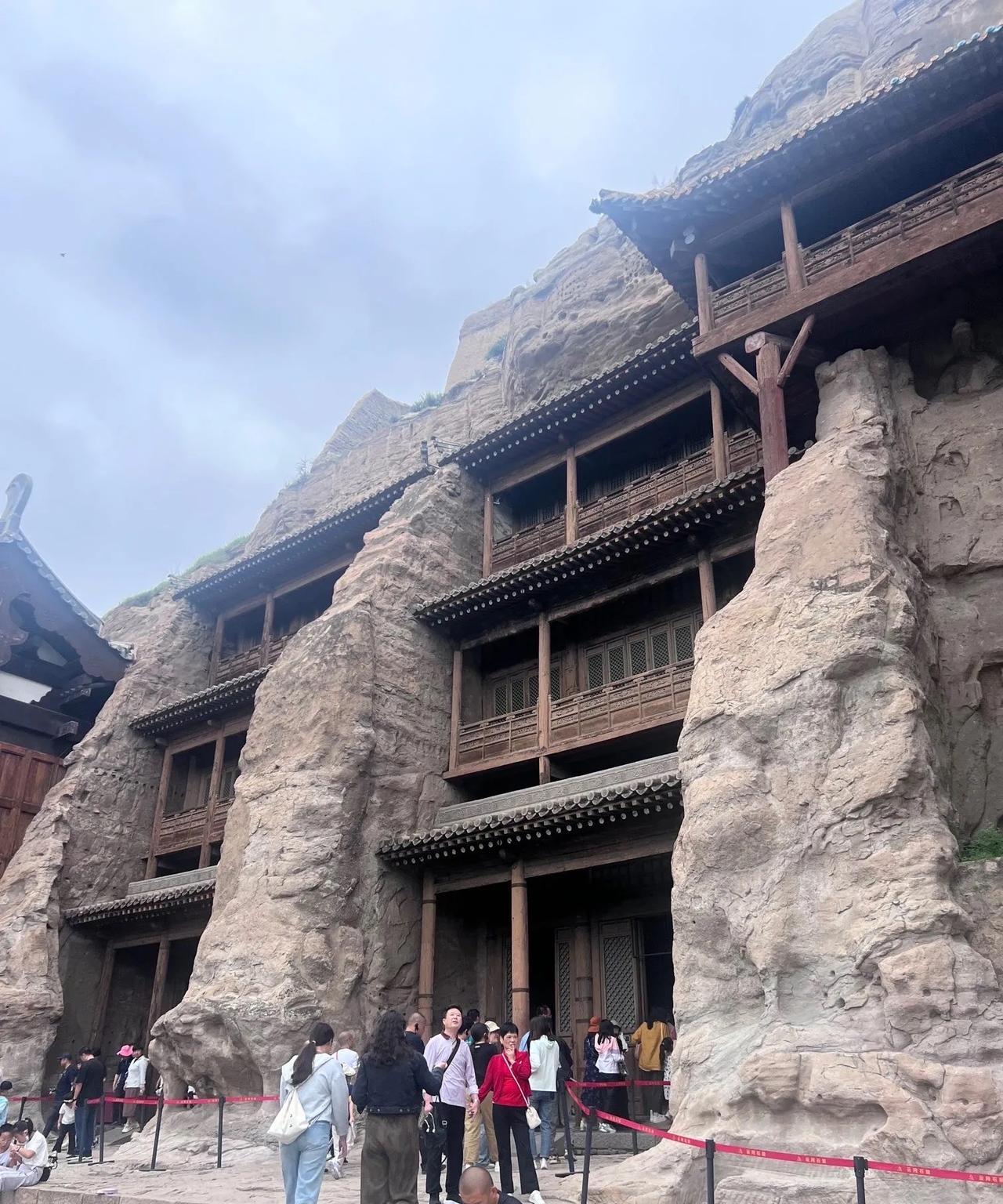 来大同旅游，是做过最正确的决定之一！这里整个夏季气温20多度，非常凉爽，是夏季避