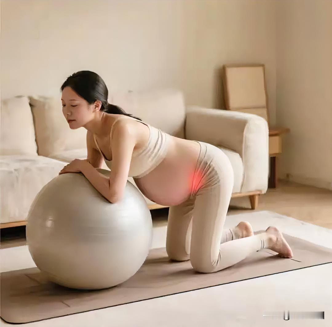孕期瑜伽，温柔呵护孕妈妈，缓解腰背不适！🧘‍♀️💪