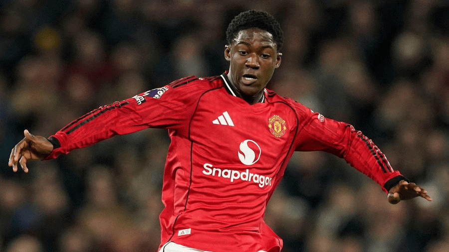 罗马诺: 梅努请求曼联让他外租, 明年以更好的球员身份回来