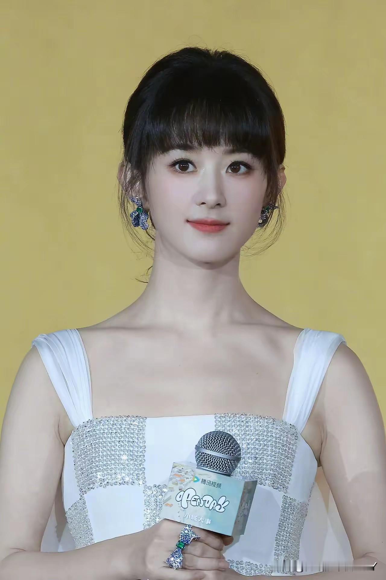 我能接受赵丽颖离婚，也能接受赵丽颖谈恋爱，但我真的接受不了，都已经38岁