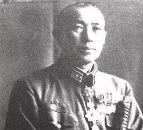 石井四郎是731部队的创办者。他特别好色，喜欢玩弄年轻漂亮的艺伎。和艺伎上床