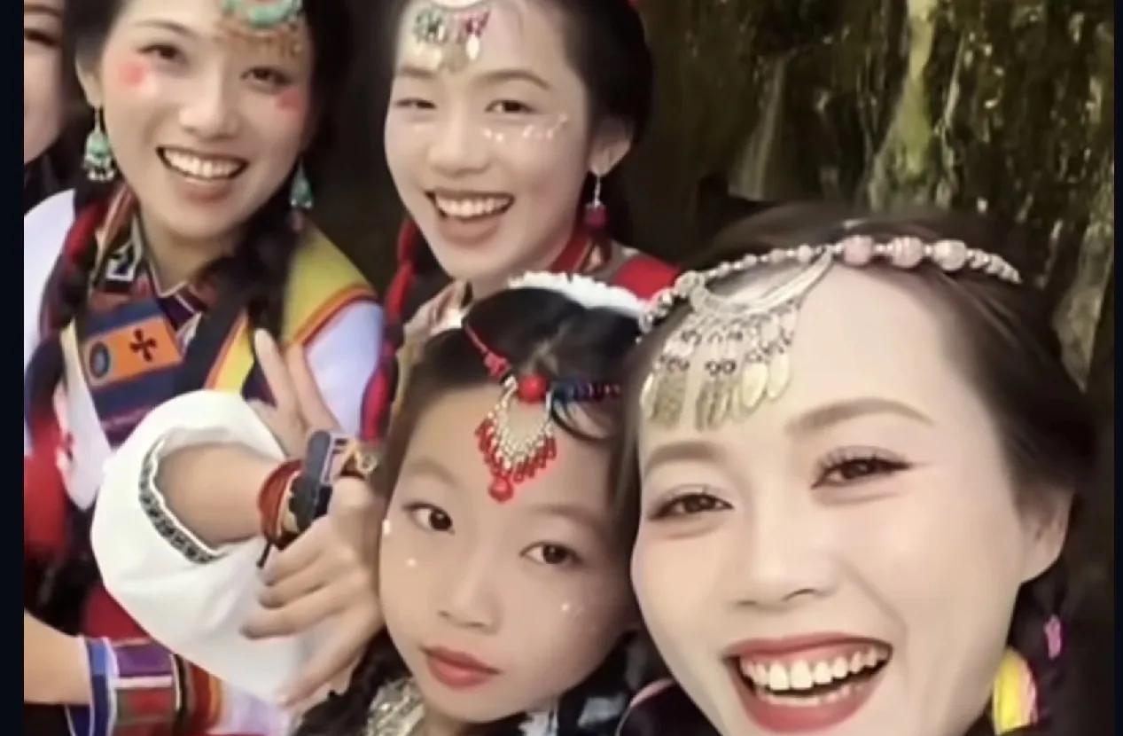 截止目前，江苏到四川阿坝失踪的三对母女，还有三个大人、一个小孩没找到，会有奇迹发