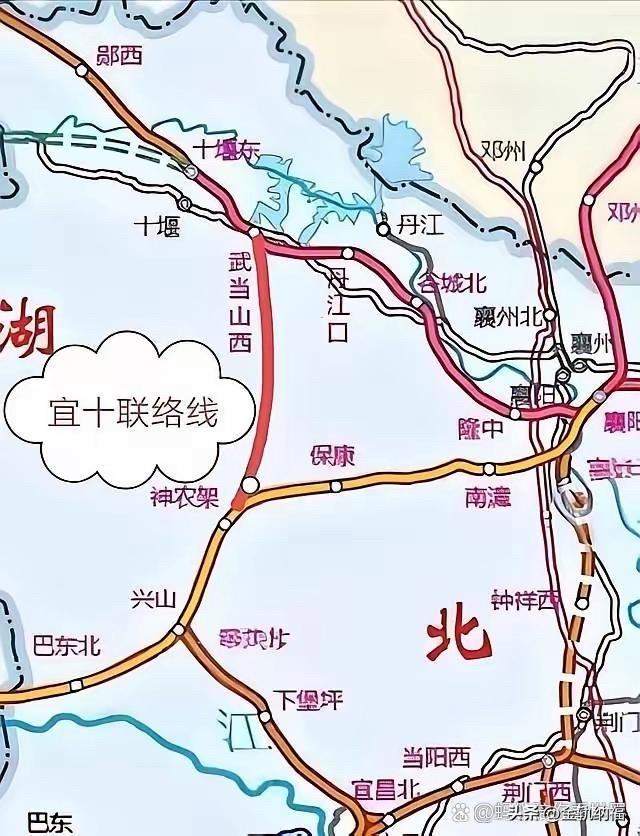 十宜高铁其实就差十堰到神农架之间的100公里，这100公里拉通后，不仅从西北到东
