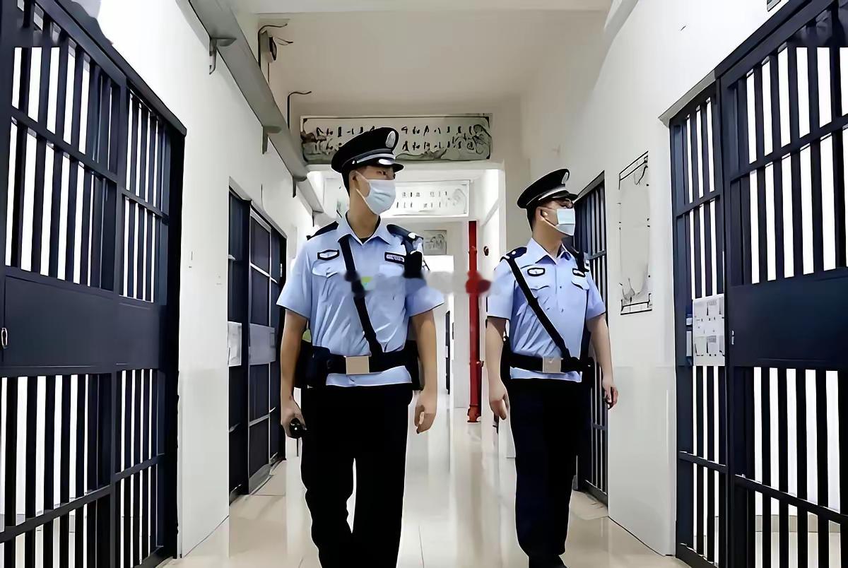 体制内最神奇的职业就是狱警！​为什么这么说呢！​因为专门考这个的人特别多，而且从