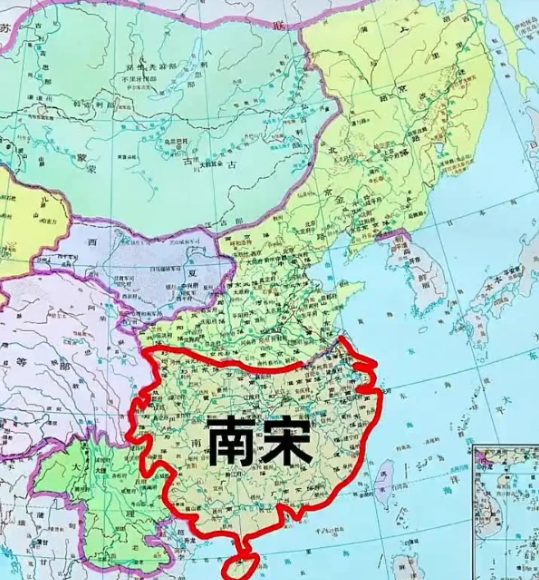 南宋虽然表面上和北宋一脉相承，被史学届认为是一个王朝。但是实际上，南宋更像是一