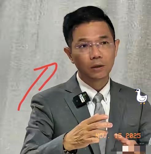 申家放着本地律师不选，偏要跨省请北京李圣律师，这哪是跟风，分明是戳破了“熟人社会