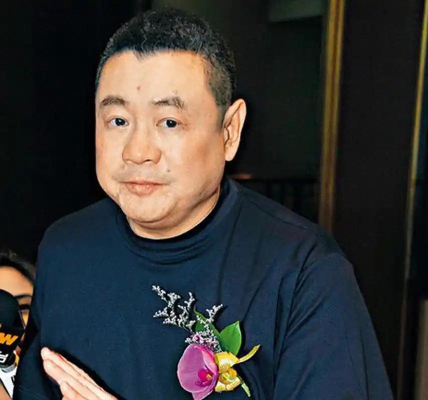 有段子说：女孩六成以上不爱富二代了，因为她们爱上了富一代。富二代除了投胎技术好，