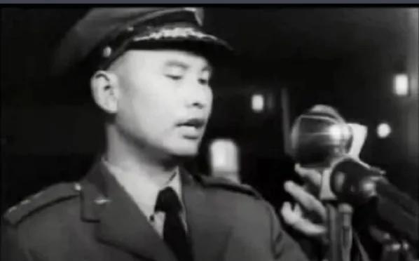 1957年，解放军副师长驾驶小船跑到台湾，毛主席大怒，立即叫来罗瑞卿处理这件事，