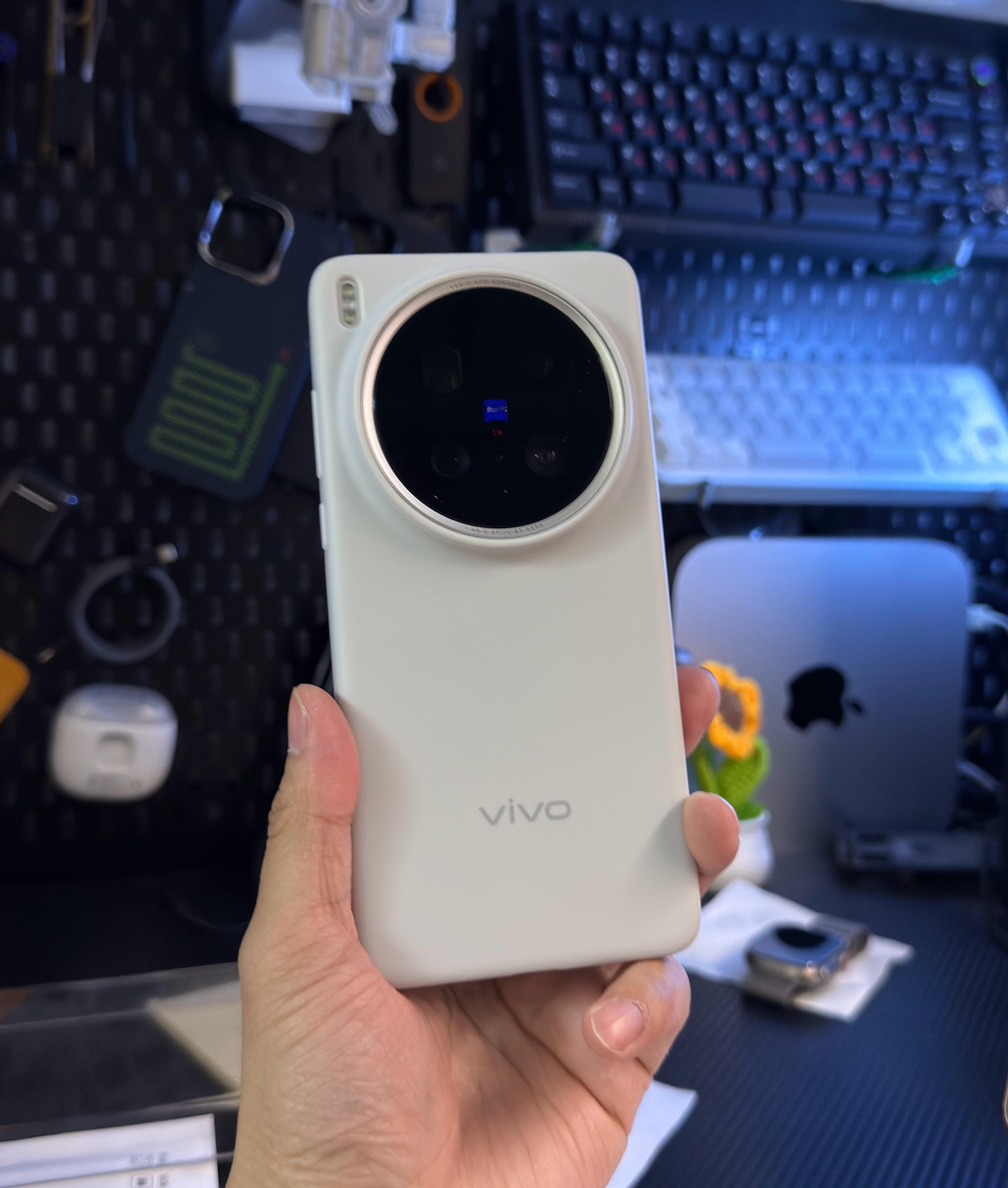vivoX200Ultra目前有什么值得推荐的手机壳么？淘宝看了一圈，无从下