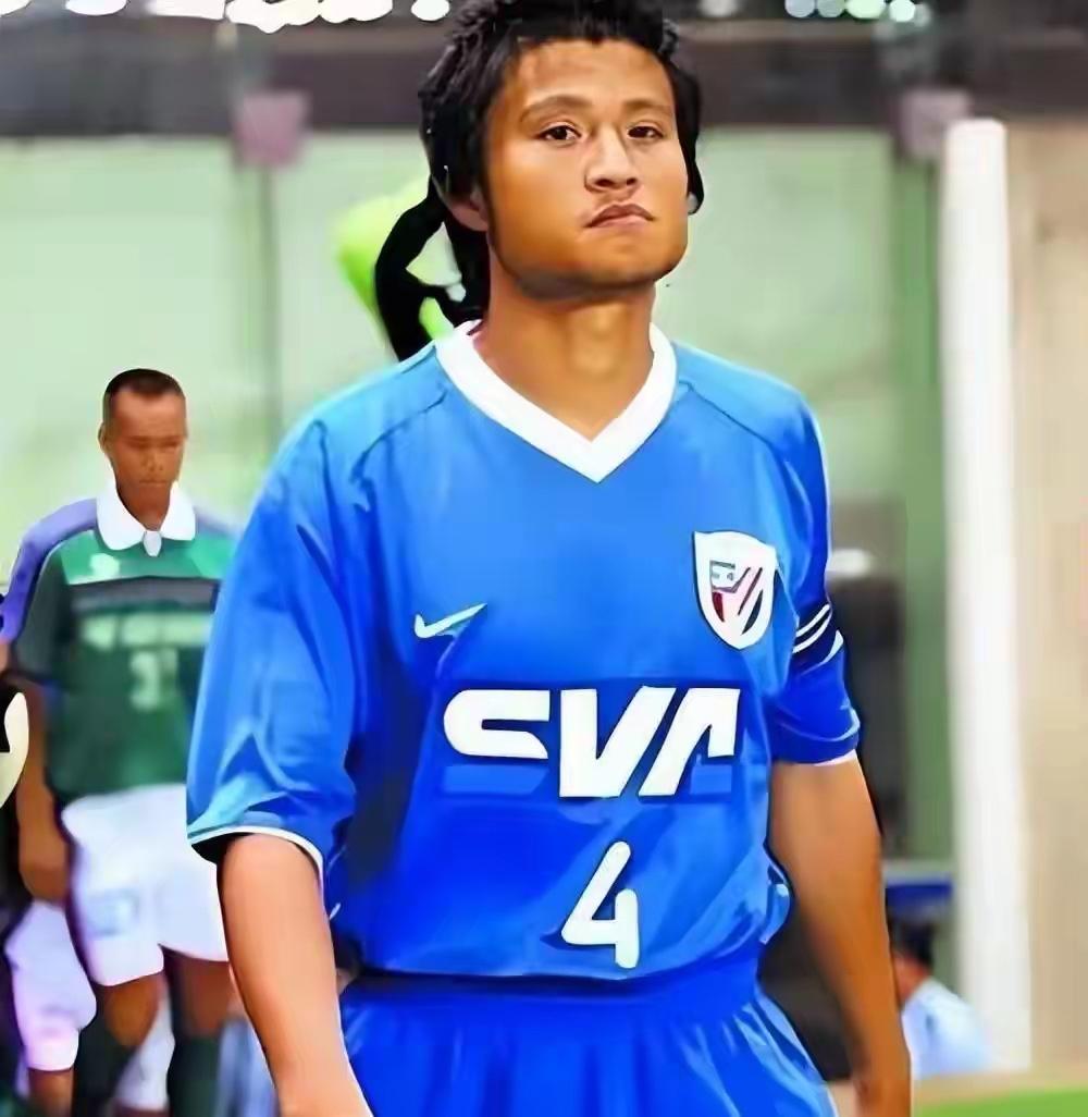 国足名宿吴承瑛：被称为“中国第一左后卫”、“拼命三郎”，曾经是上海左后卫传奇，已