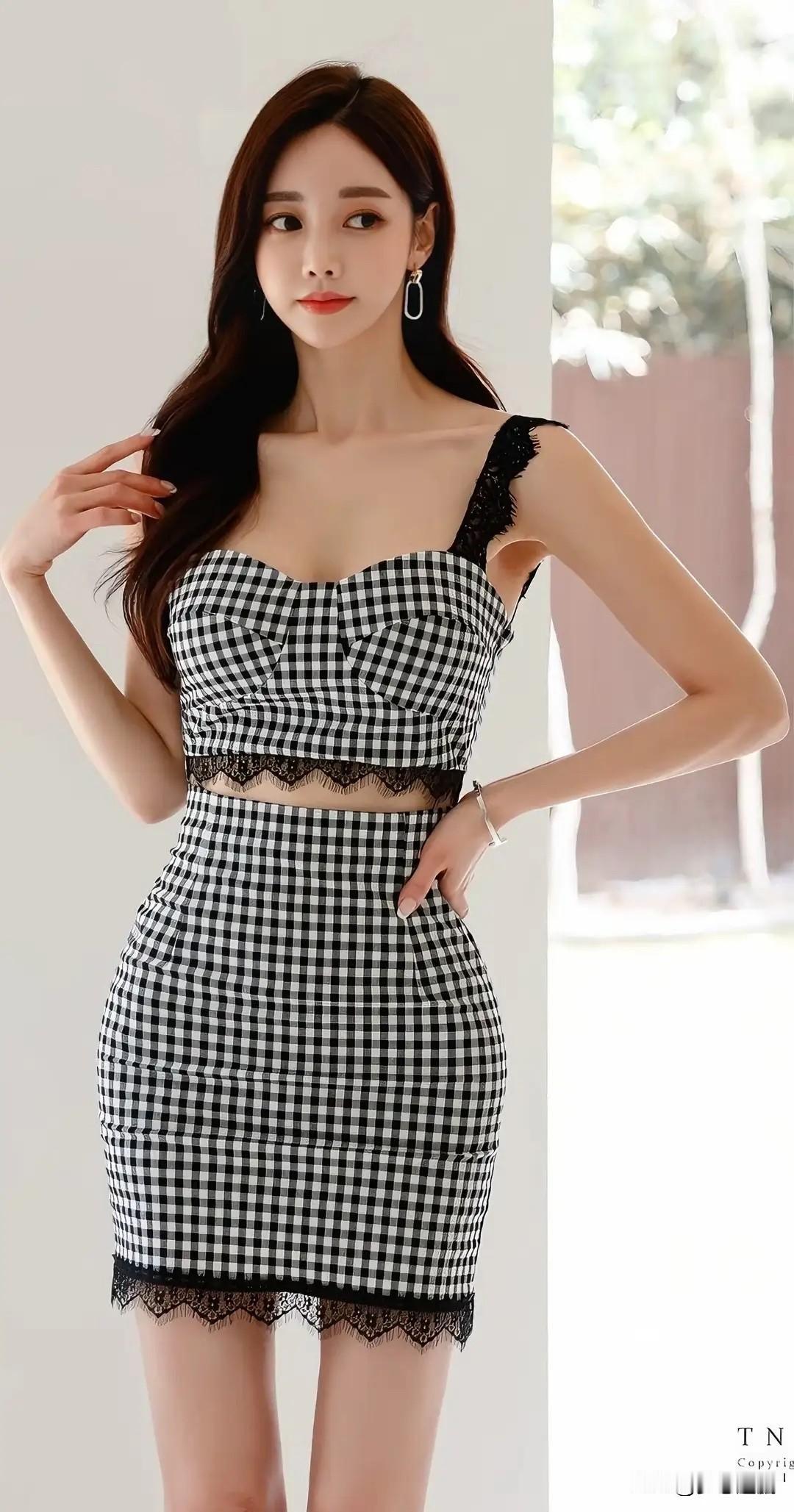 黑裙红妆，步履生莲。孙允珠孙允珠极品美图模特模特的神仙身材好身材性感女神