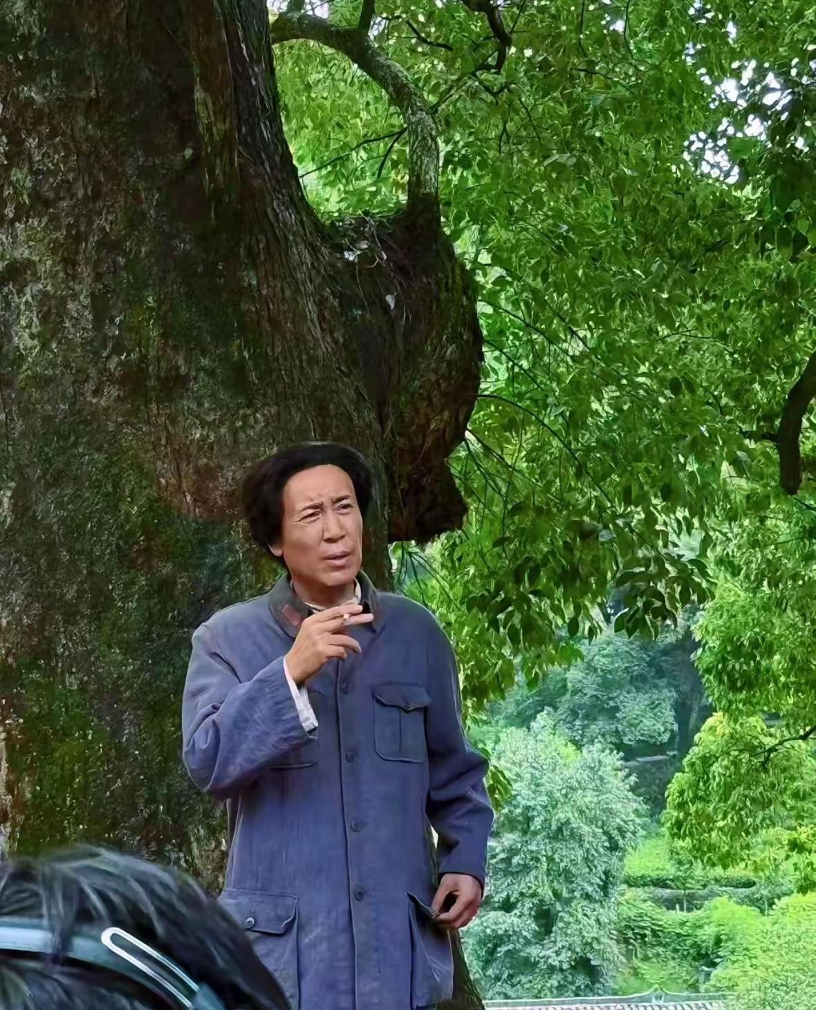 于和伟演技确实没得说，说不上炉火纯青，也是顶尖的存在，只不过从今年的这种情况来看