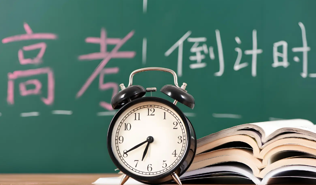 河北文科，200分及以下，7211人河北理科，200分及以下，1563人发
