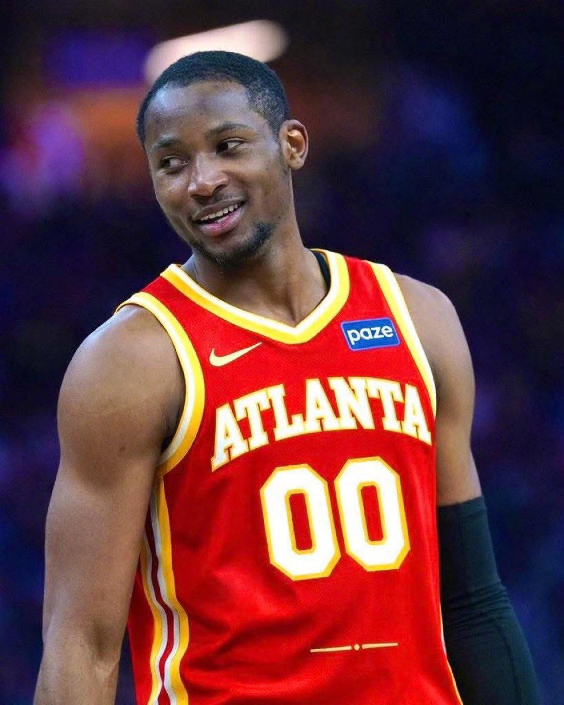 JakeFischer报道，老鹰和库明加互相有意续约，双方都有意在不执行他26