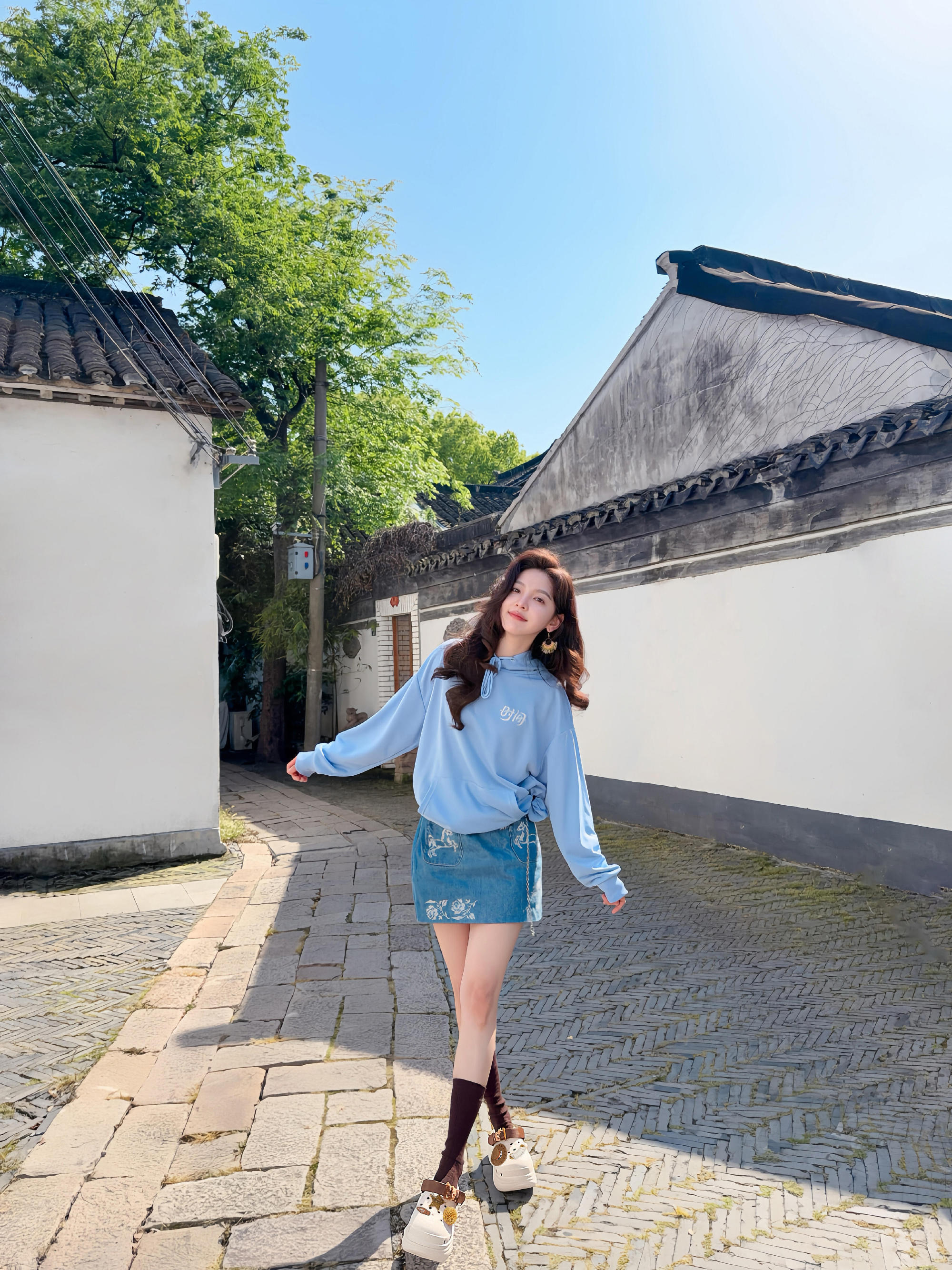 司晓迪说章若楠长得很舒服章若楠楠楠这大长腿章若楠本就是让人一眼就看着超级舒服的